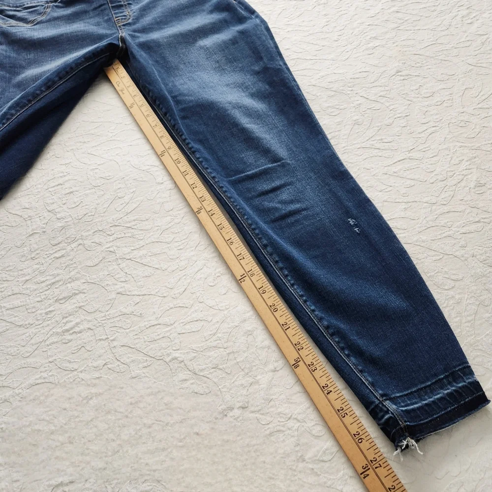 SPANX Distressed Ankle High Waist Sculpting Pull-On Jeans, Size XL